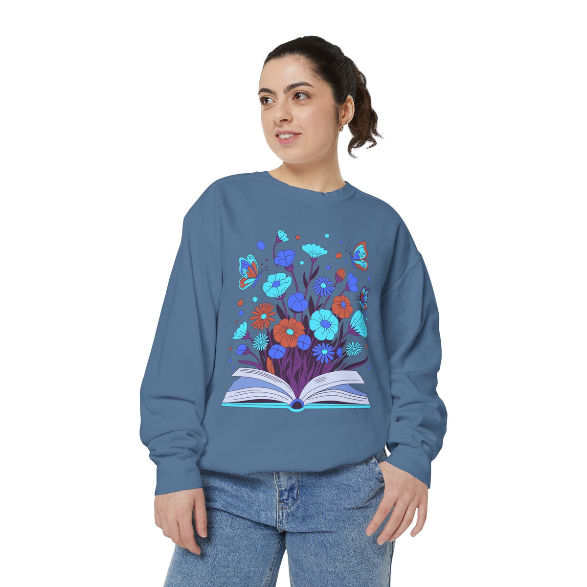 Book Lover Floral Sweatshirt, Open Book and Wildflower Crewneck, Reader Librarian Gift, Cozy Literary Pullover for Women and Teachers