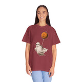 Cute Ghost Halloween Shirt, Pumpkin Balloon Graphic Tee, Vintage Spooky Season Gift for Women, Cozy October Fall Outfit for Ghost Lovers