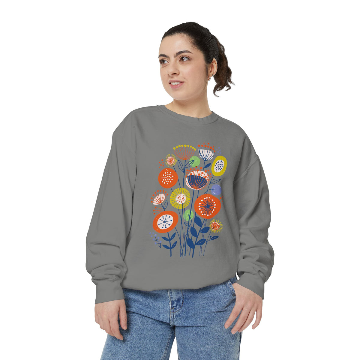 Retro Floral Graphic Sweatshirt, Colorful Botanical Pullover for Flower Lovers, Mid Century Garden Top, Cheerful Nature Gift for Her