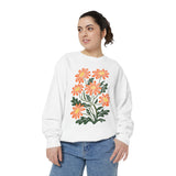 Orange Daisy Graphic Sweatshirt, Retro Floral Pullover for Flower Lovers, Groovy Botanical Top, Cheerful Garden Gift for Women