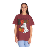 Funny Halloween Ghost Shirt, Where My Boos At Graphic Tee, Spooky Season Drinking Gift for Beer Lover, Fun Adult Costume Party Outfit
