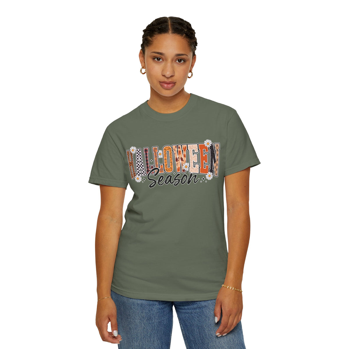 Halloween Season Shirt, Leopard Plaid Pumpkin Letter Graphic Tee, Cute Fall Gift for Women, Spooky October Outfit for Teachers and Moms