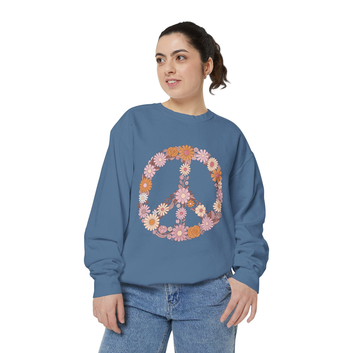Floral Peace Sign Sweatshirt, Retro Daisy Crewneck for Women, Hippie Flower Gift, Cozy Boho Pullover for Festivals and Everyday Wear
