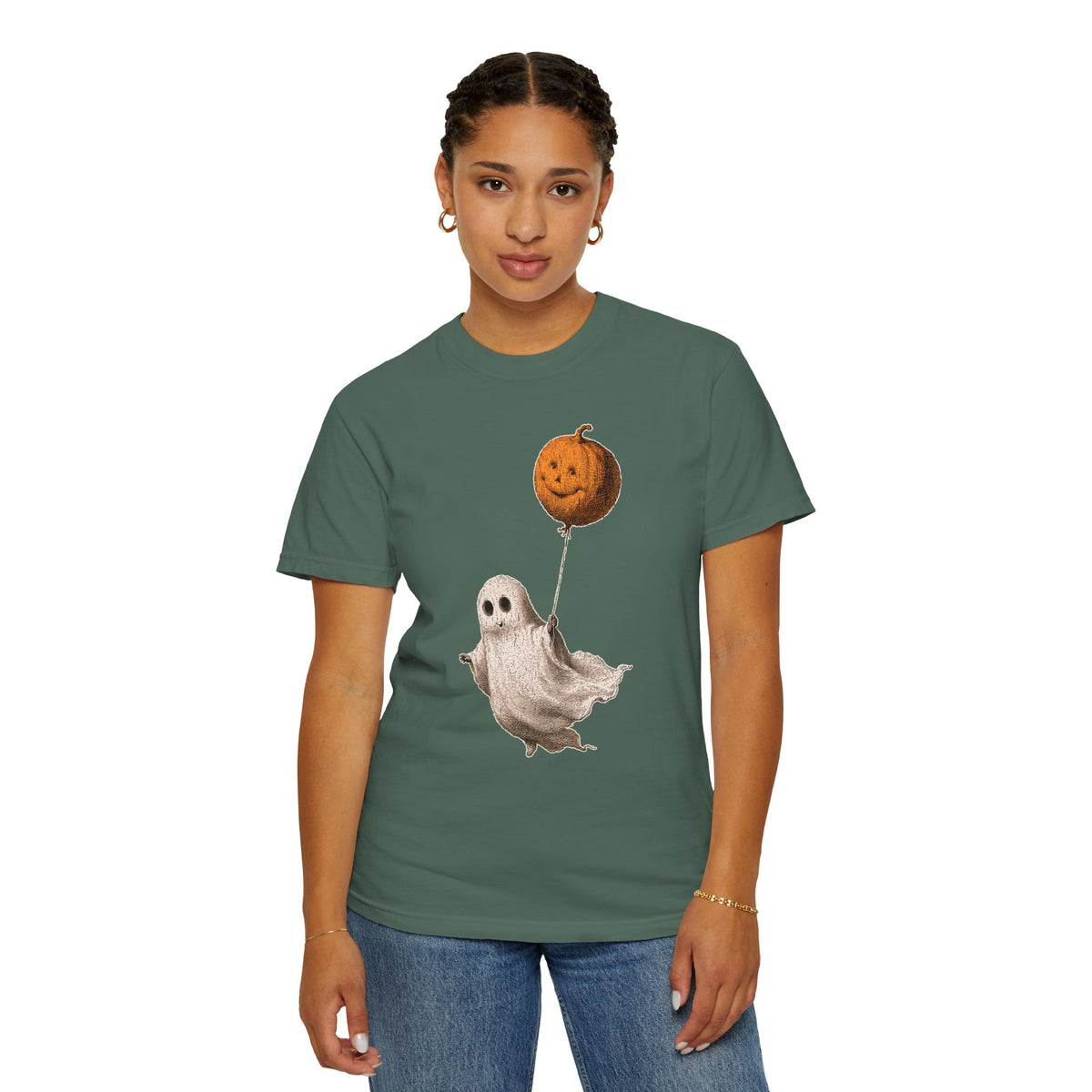 Cute Ghost Halloween Shirt, Pumpkin Balloon Graphic Tee, Vintage Spooky Season Gift for Women, Cozy October Fall Outfit for Ghost Lovers
