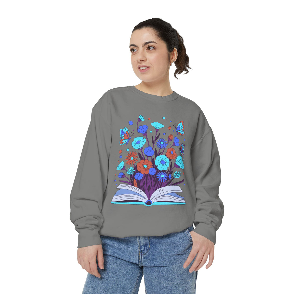 Book Lover Floral Sweatshirt, Open Book and Wildflower Crewneck, Reader Librarian Gift, Cozy Literary Pullover for Women and Teachers
