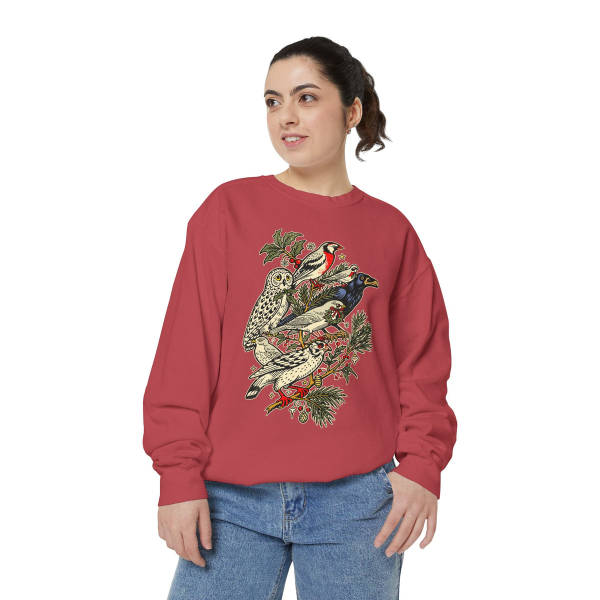 Winter Birds Graphic Sweatshirt, Vintage Woodland Pullover for Bird Lovers, Festive Nature Top, Cozy Christmas Gift for Birdwatchers