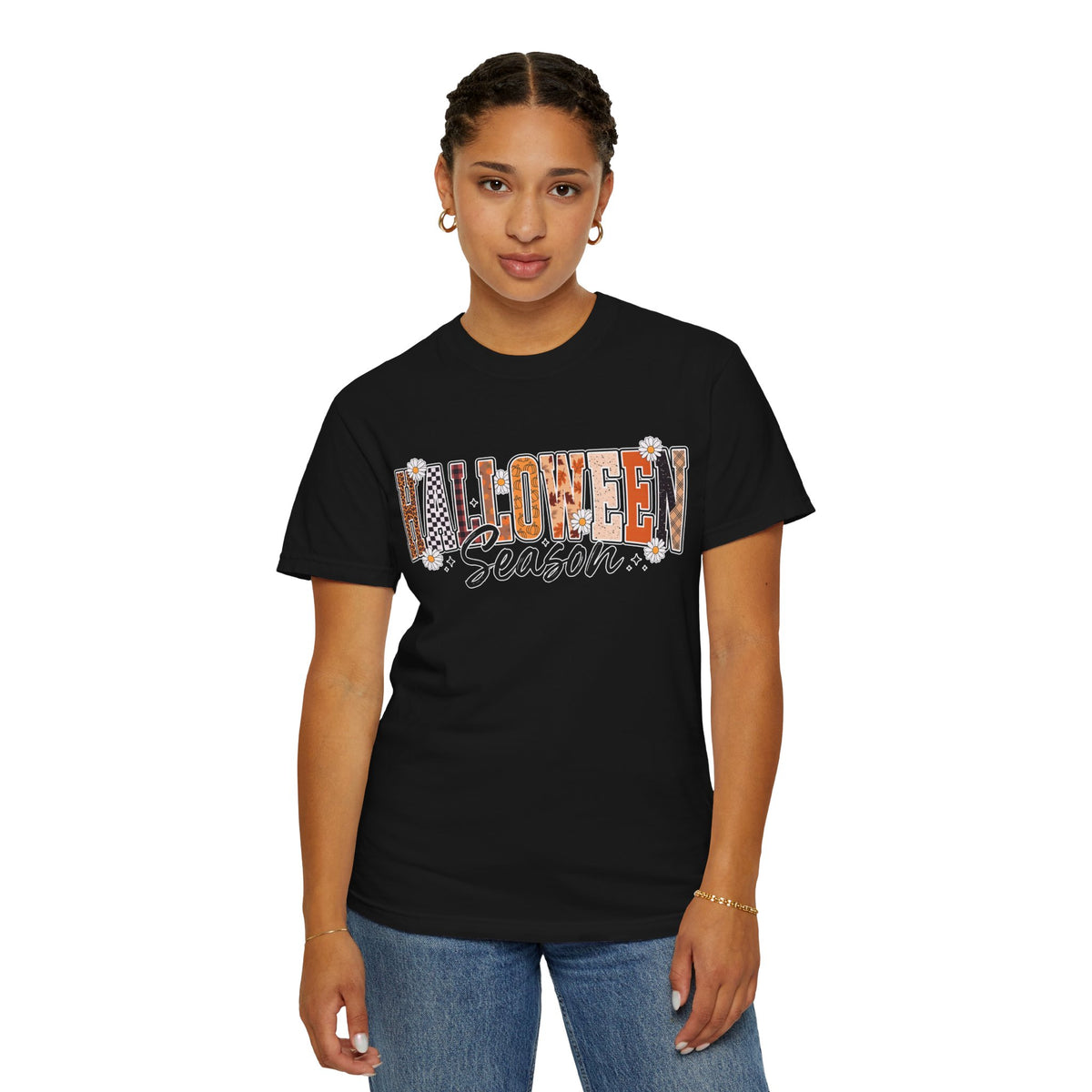 Halloween Season Shirt, Leopard Plaid Pumpkin Letter Graphic Tee, Cute Fall Gift for Women, Spooky October Outfit for Teachers and Moms
