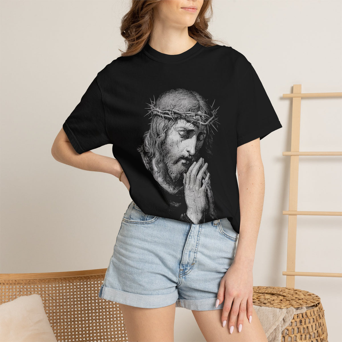 Jesus Praying Graphic Tee, Christian Faith T Shirt, Religious Streetwear Shirt, Vintage Jesus Shirt for Women Men