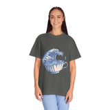 Great Wave Teacup Shirt, Japanese Art Inspired Ocean Graphic, Gift for Tea Lovers and Coastal Art Fans, Casual Cafe Weekend Outfit