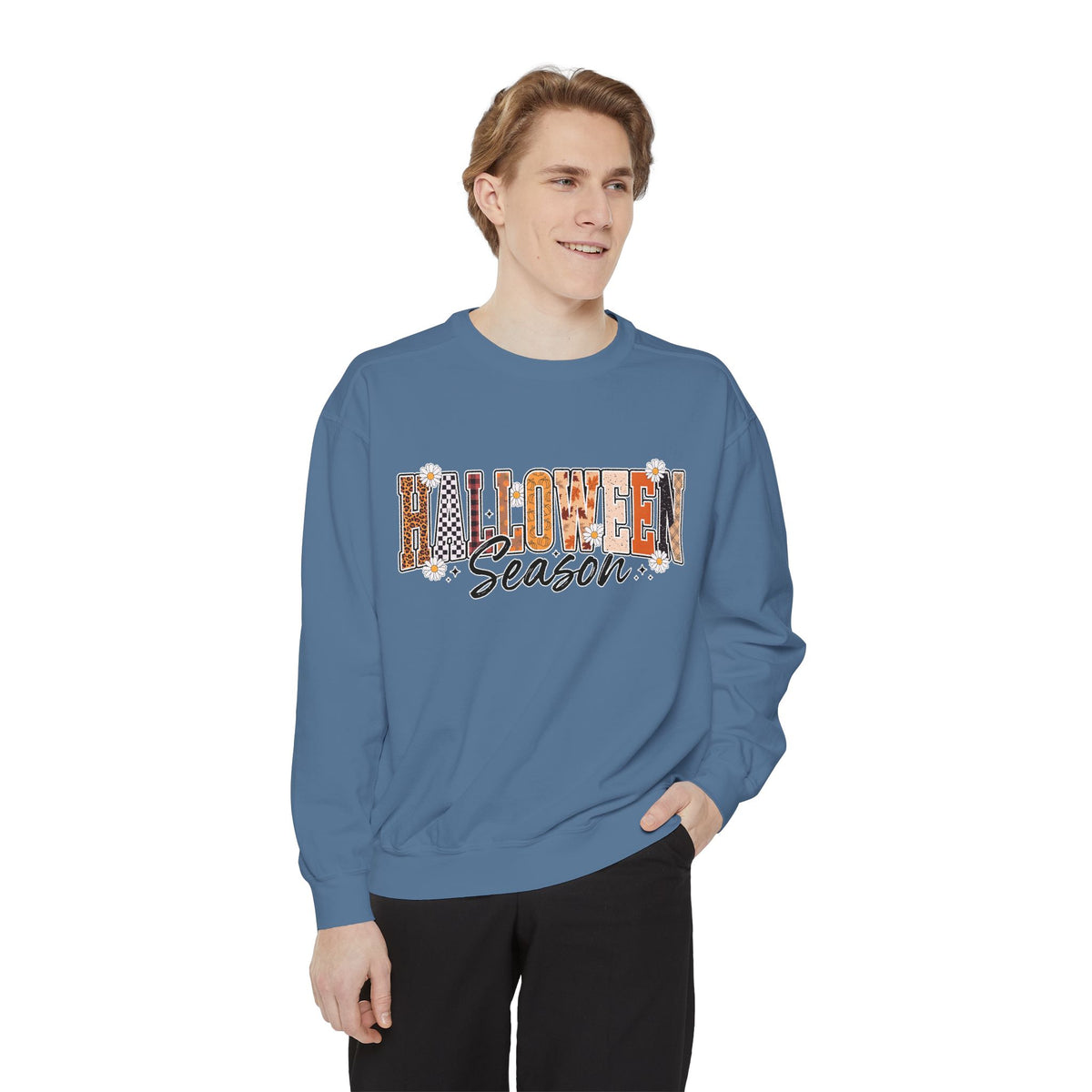 Halloween Season Sweatshirt, Leopard Plaid Pumpkin Letter Pullover, Cute Fall Gift for Women, Spooky October Outfit for Teachers and Moms
