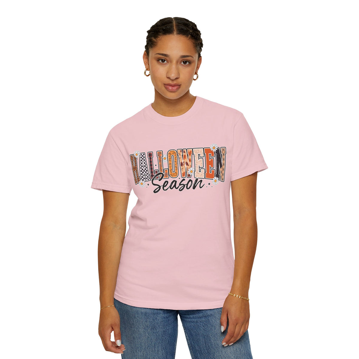 Halloween Season Shirt, Leopard Plaid Pumpkin Letter Graphic Tee, Cute Fall Gift for Women, Spooky October Outfit for Teachers and Moms