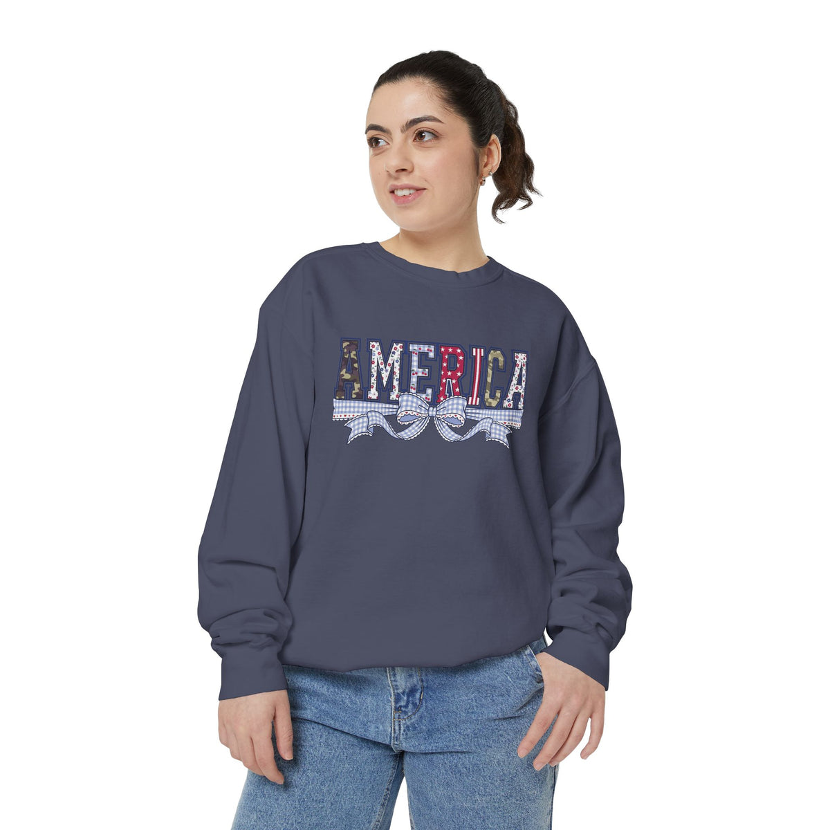 Patriotic America Bow Sweatshirt, Coquette USA Crewneck for Women, Vintage Americana Pullover, Fourth of July Sweatshirt Gift