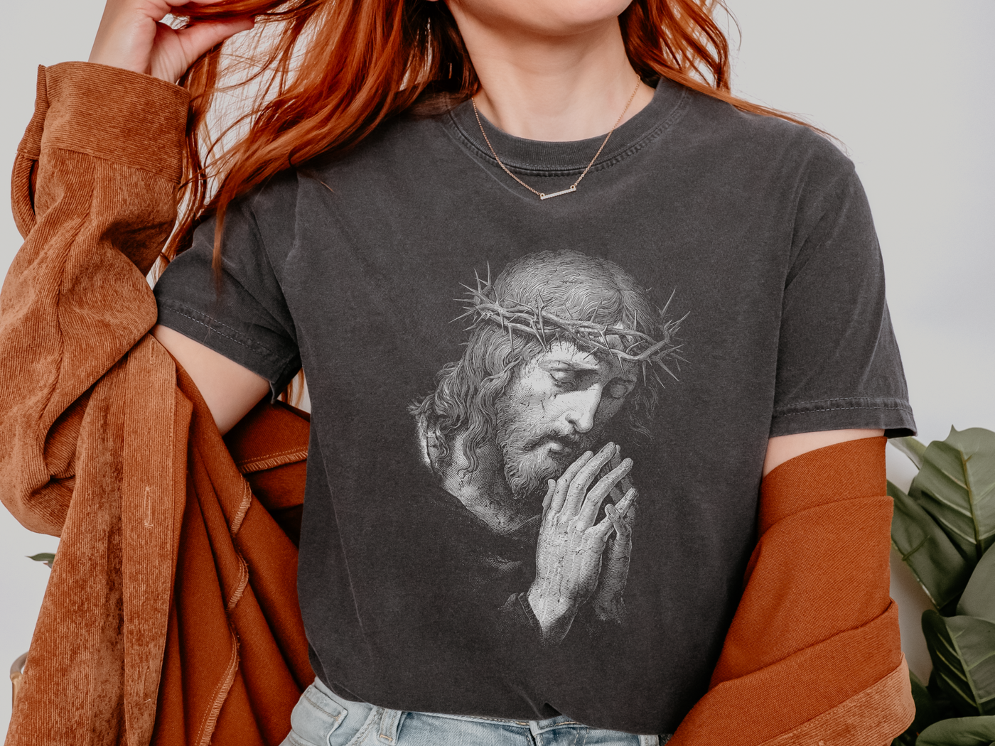 Jesus Praying Graphic Tee, Christian Faith T Shirt, Religious Streetwear Shirt, Vintage Jesus Shirt for Women Men