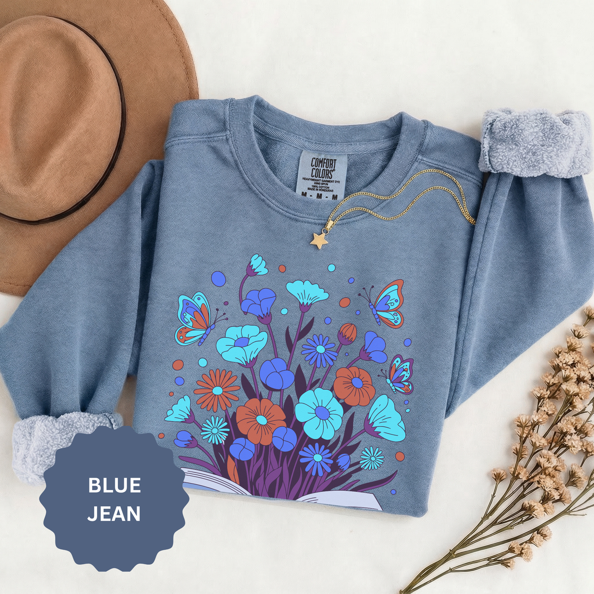 Book Lover Floral Sweatshirt, Open Book and Wildflower Crewneck, Reader Librarian Gift, Cozy Literary Pullover for Women and Teachers