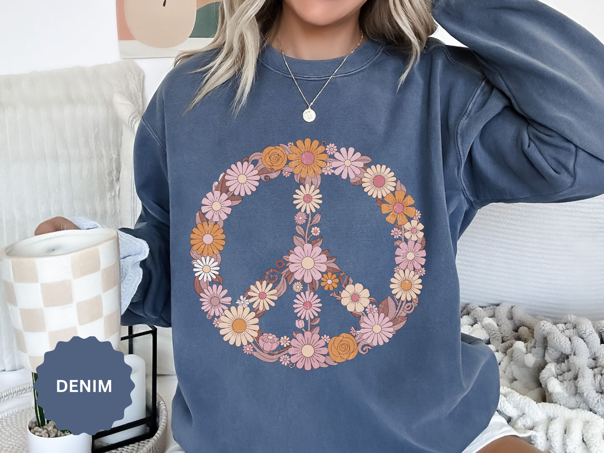 Floral Peace Sign Sweatshirt, Retro Daisy Crewneck for Women, Hippie Flower Gift, Cozy Boho Pullover for Festivals and Everyday Wear
