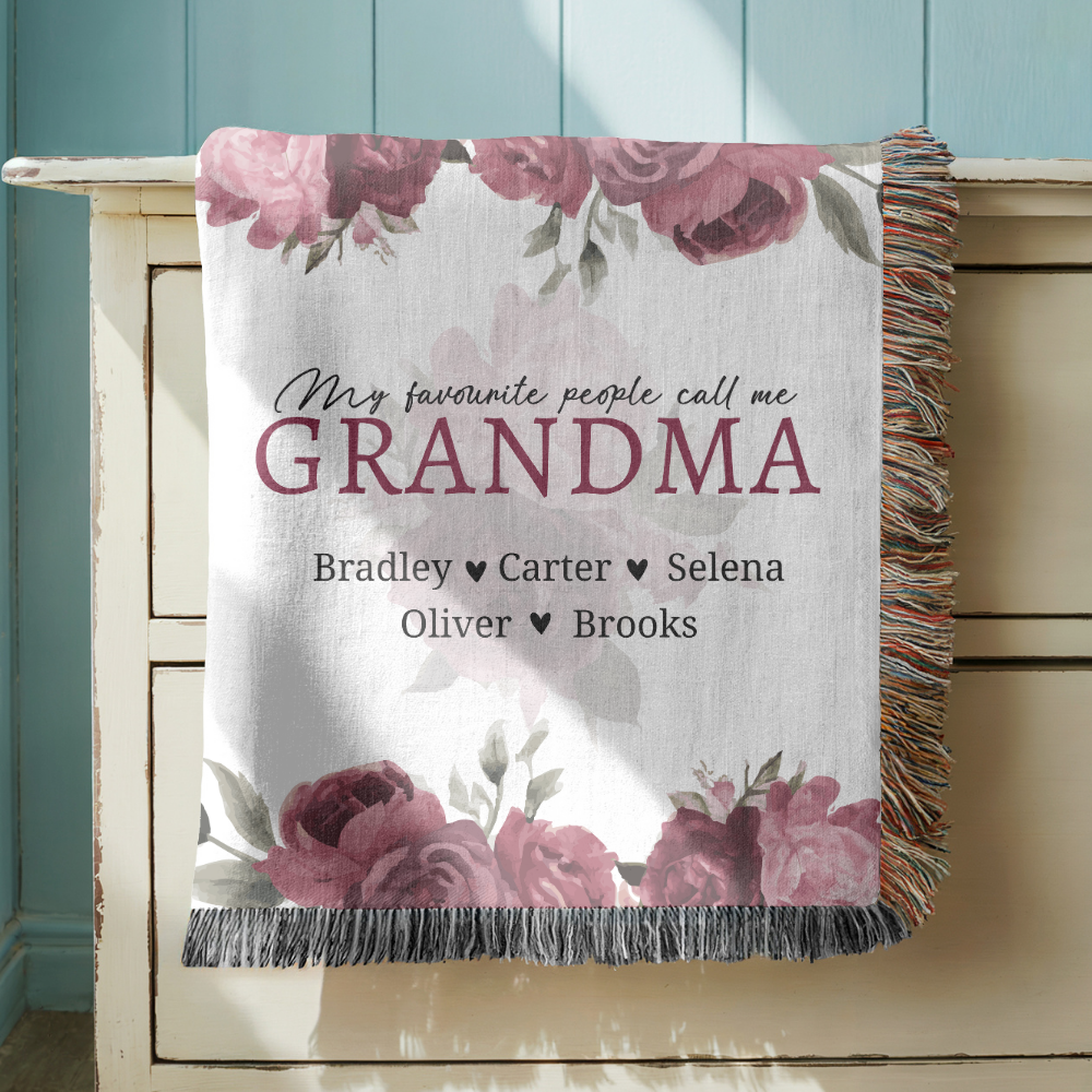 Personalized Grandma Woven Blanket, Rose Floral Throw, Grandmother Gift, Custom Family Keepsake, Nana Birthday Gift, Cozy Living Room Decor