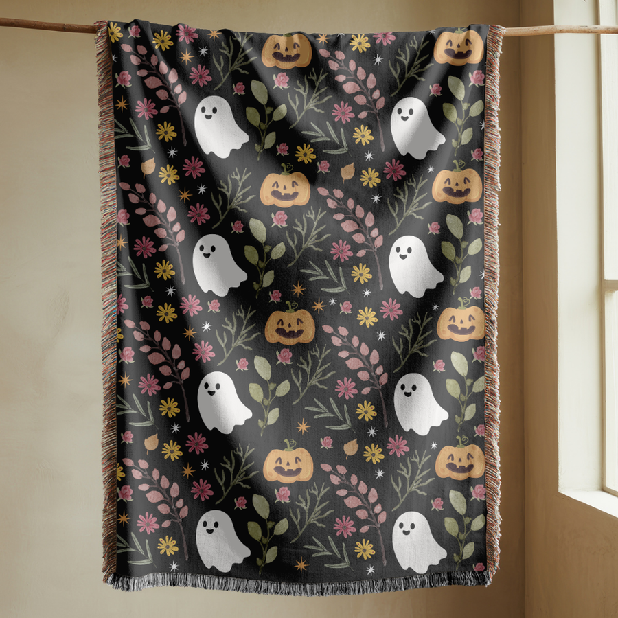 Cute Halloween Ghost Blanket, Spooky Pumpkin Throw for Cozy Fall Home Decor, Whimsical Gothic Cottage Gift, Cute Autumn Sofa Blanket