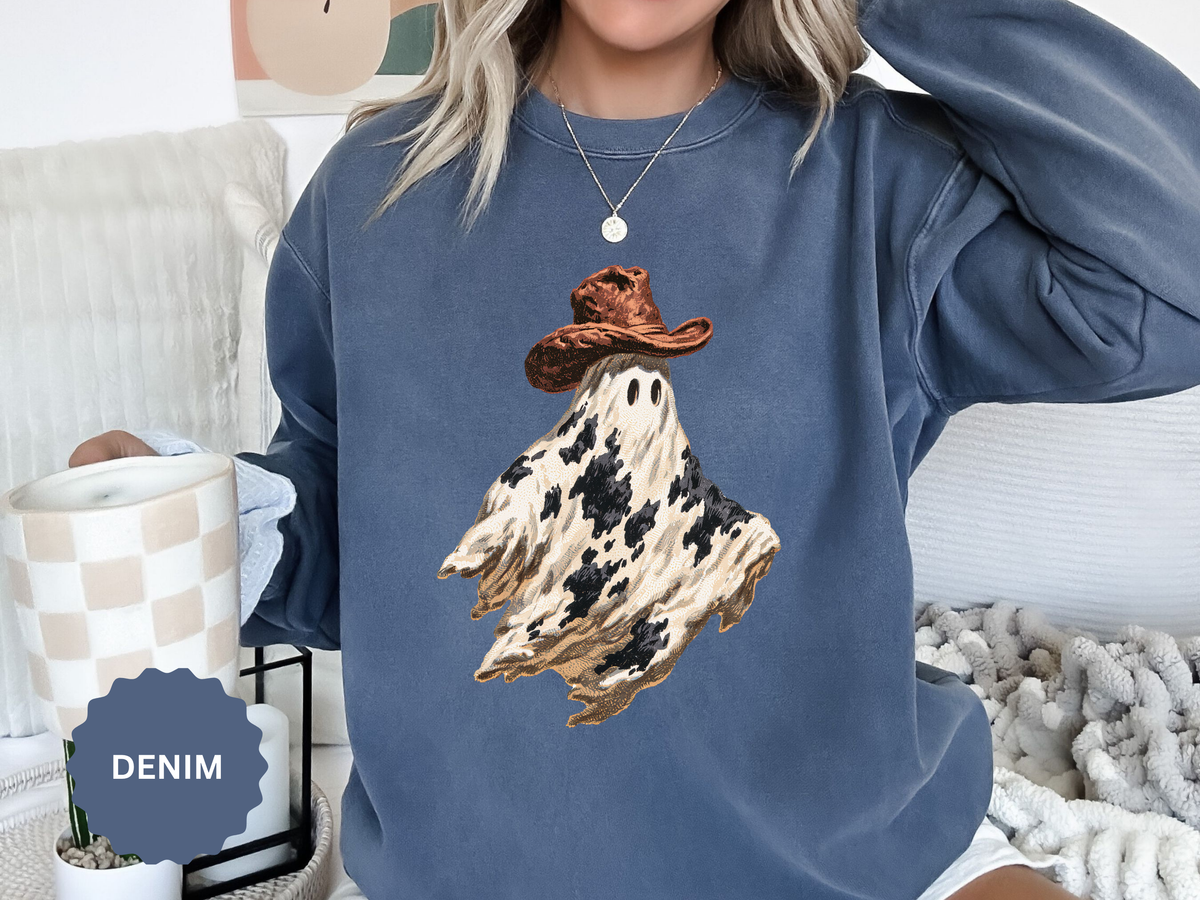 Western Ghost Halloween Sweatshirt, Cowboy Hat Spooky Pullover, Cute Vintage Fall Gift for Cowgirl, Country October Outfit for Women