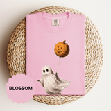 Cute Ghost Halloween Shirt, Pumpkin Balloon Graphic Tee, Vintage Spooky Season Gift for Women, Cozy October Fall Outfit for Ghost Lovers