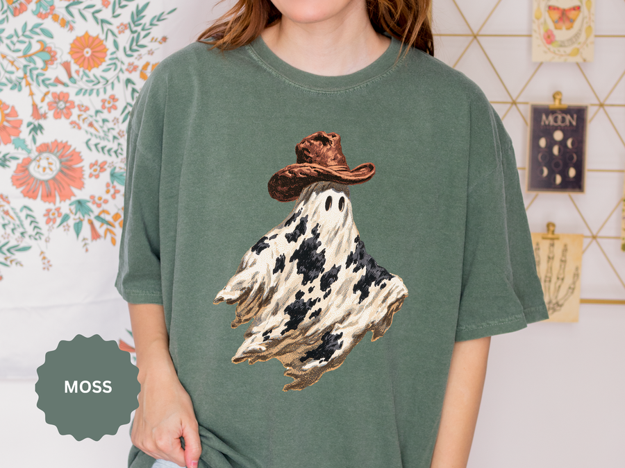 Western Ghost Halloween Shirt, Cowboy Hat Spooky Graphic Tee, Cute Vintage Fall Gift for Cowgirl, Country October Outfit for Women
