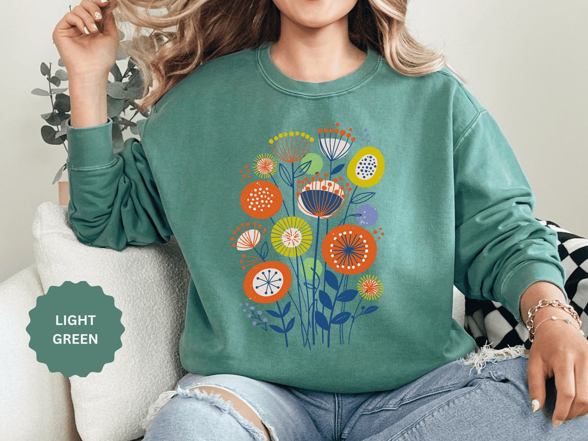 Retro Floral Graphic Sweatshirt, Colorful Botanical Pullover for Flower Lovers, Mid Century Garden Top, Cheerful Nature Gift for Her