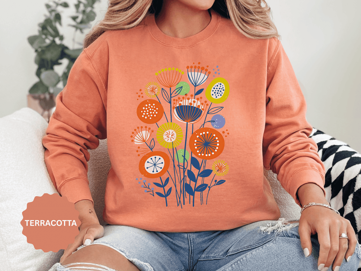 Retro Floral Graphic Sweatshirt, Colorful Botanical Pullover for Flower Lovers, Mid Century Garden Top, Cheerful Nature Gift for Her