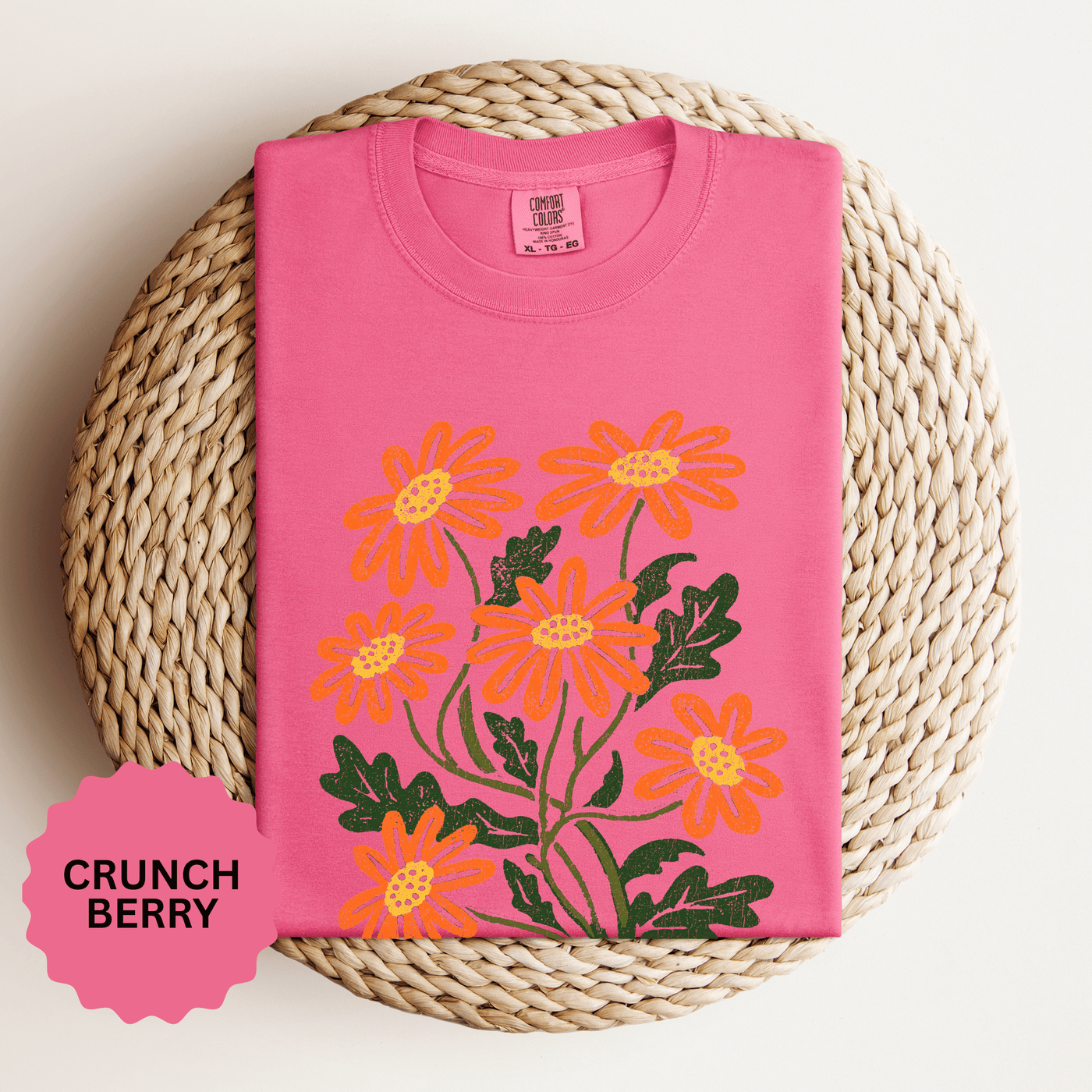 Orange Daisy Graphic Shirt, Retro Floral T-Shirt for Flower Lovers, Groovy Botanical Tee, Cheerful Garden Gift for Women and Gardeners