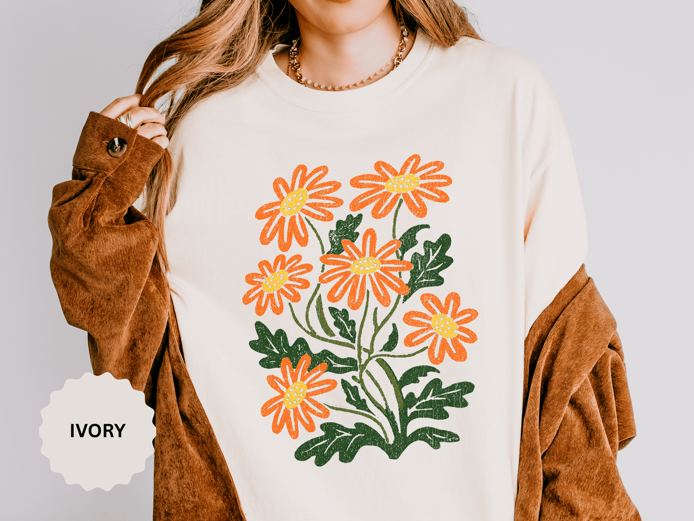 Orange Daisy Graphic Shirt, Retro Floral T-Shirt for Flower Lovers, Groovy Botanical Tee, Cheerful Garden Gift for Women and Gardeners