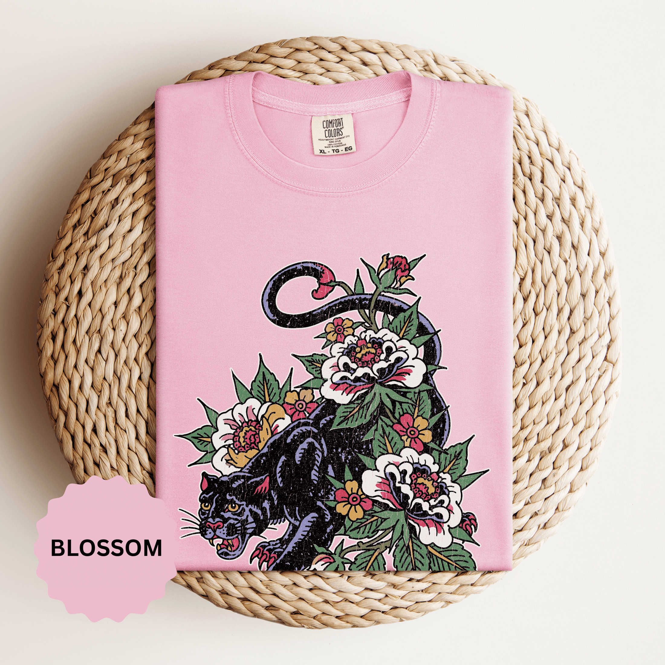 Traditional Panther Graphic Shirt, Floral Tattoo T-Shirt for Men and Women, Old School Big Cat Tee, Alternative Art Gift for Tattoo Fans