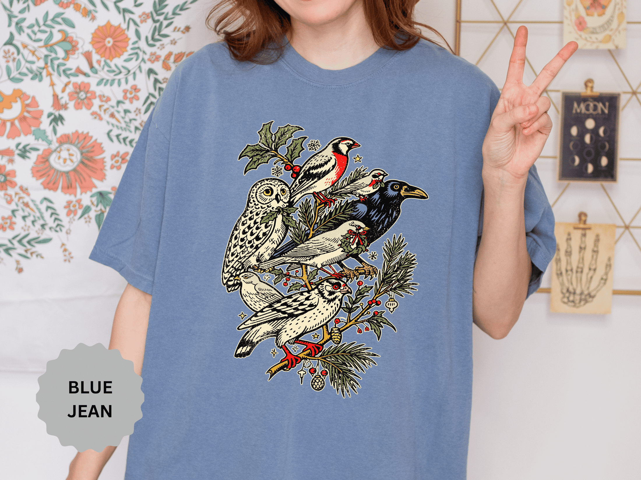 Winter Birds Graphic Shirt, Vintage Woodland T-Shirt for Bird Lovers, Festive Nature Tee, Cozy Christmas Gift for Birdwatchers and Moms