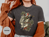 Winter Birds Graphic Shirt, Vintage Woodland T-Shirt for Bird Lovers, Festive Nature Tee, Cozy Christmas Gift for Birdwatchers and Moms