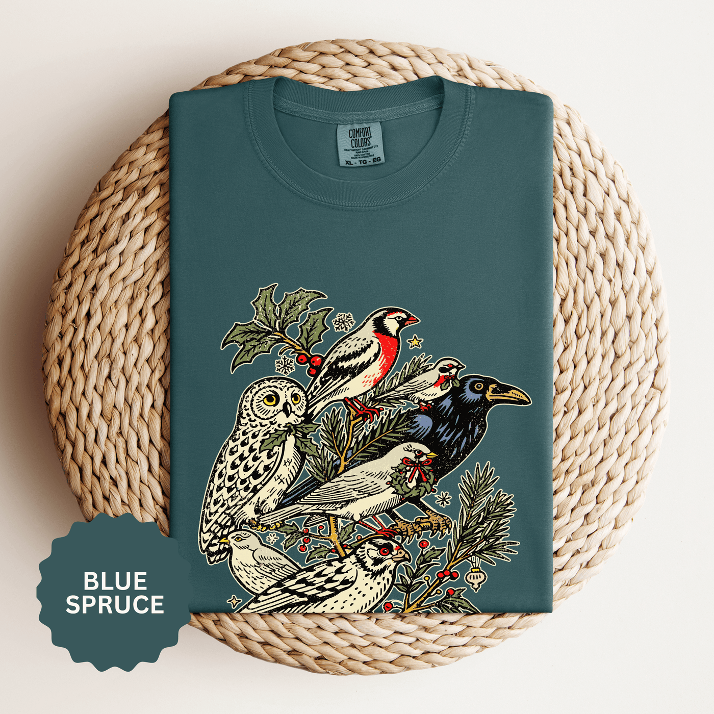 Winter Birds Graphic Shirt, Vintage Woodland T-Shirt for Bird Lovers, Festive Nature Tee, Cozy Christmas Gift for Birdwatchers and Moms
