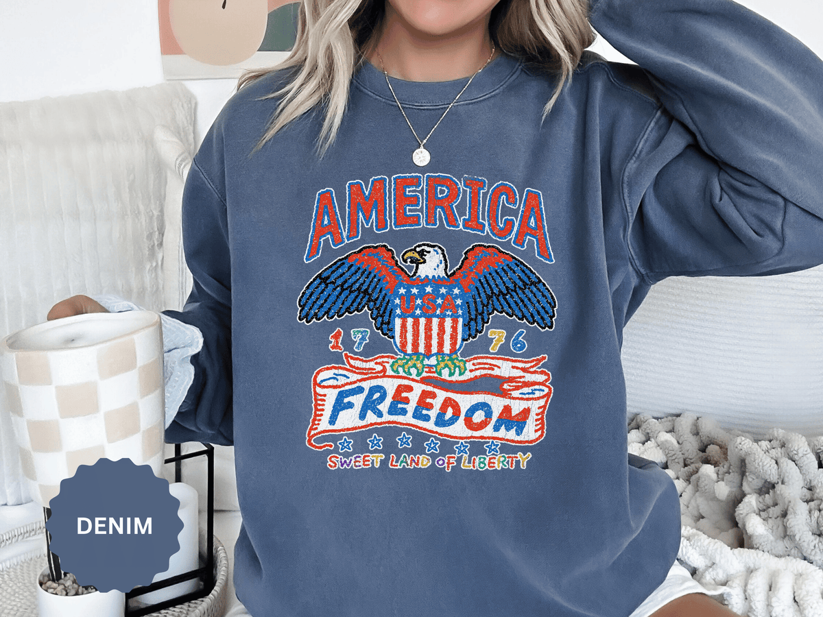 American Eagle Sweatshirt, Patriotic USA Graphic Pullover, Vintage Americana Crewneck, Fourth of July Outfit, American Pride Gift