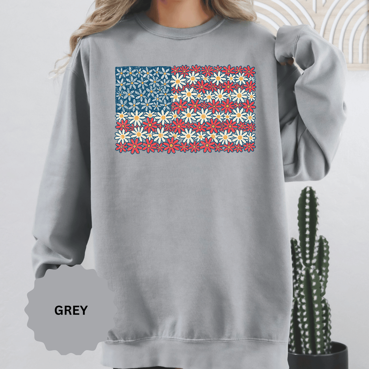 American Flag Floral Sweatshirt, Patriotic Flower Graphic Pullover, Vintage Americana Crewneck, Fourth of July Outfit, USA Gift