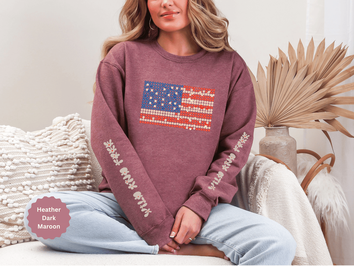 Patriotic American Flag Sweatshirt, USA Floral Crewneck, Vintage Americana Pullover, Fourth of July Outfit, Summer Patriotic Gift for Her