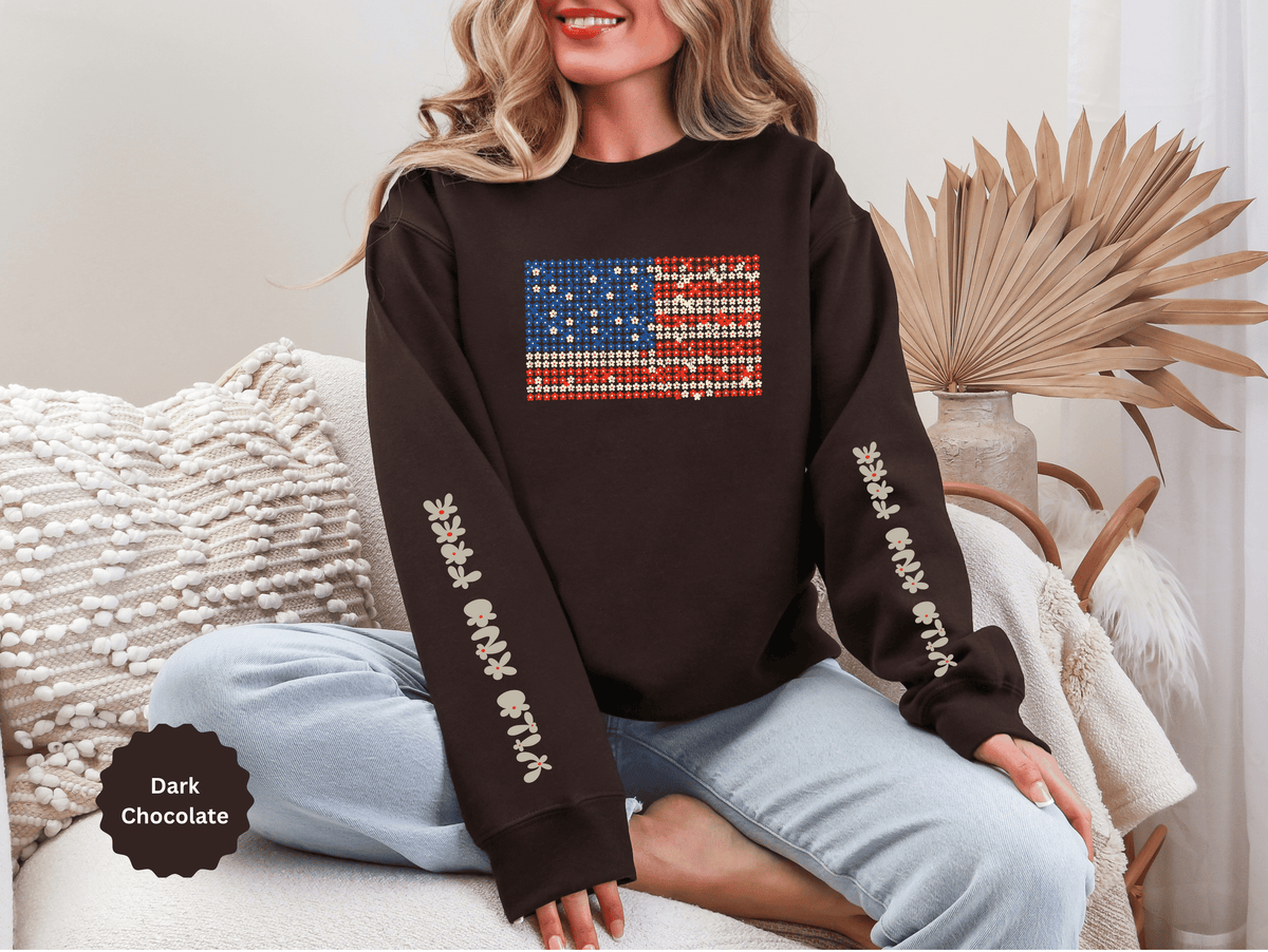 Patriotic American Flag Sweatshirt, USA Floral Crewneck, Vintage Americana Pullover, Fourth of July Outfit, Summer Patriotic Gift for Her