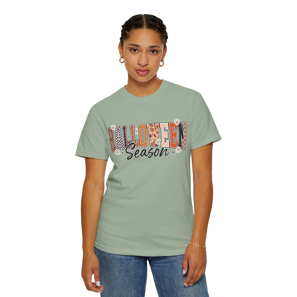 Halloween Season Shirt, Leopard Plaid Pumpkin Letter Graphic Tee, Cute Fall Gift for Women, Spooky October Outfit for Teachers and Moms