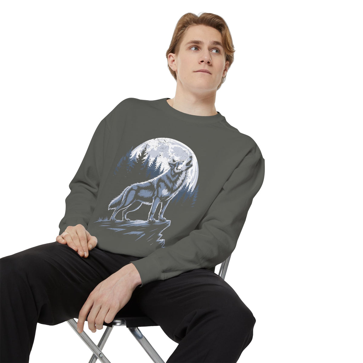 Howling Wolf Moon Sweatshirt, Mountain Forest Crewneck, Wildlife Lover Gift, Rustic Wilderness Graphic Cozy Outdoor Pullover Unisex Top