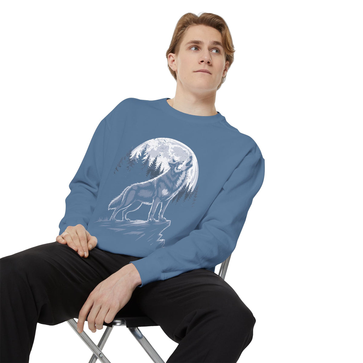 Howling Wolf Moon Sweatshirt, Mountain Forest Crewneck, Wildlife Lover Gift, Rustic Wilderness Graphic Cozy Outdoor Pullover Unisex Top