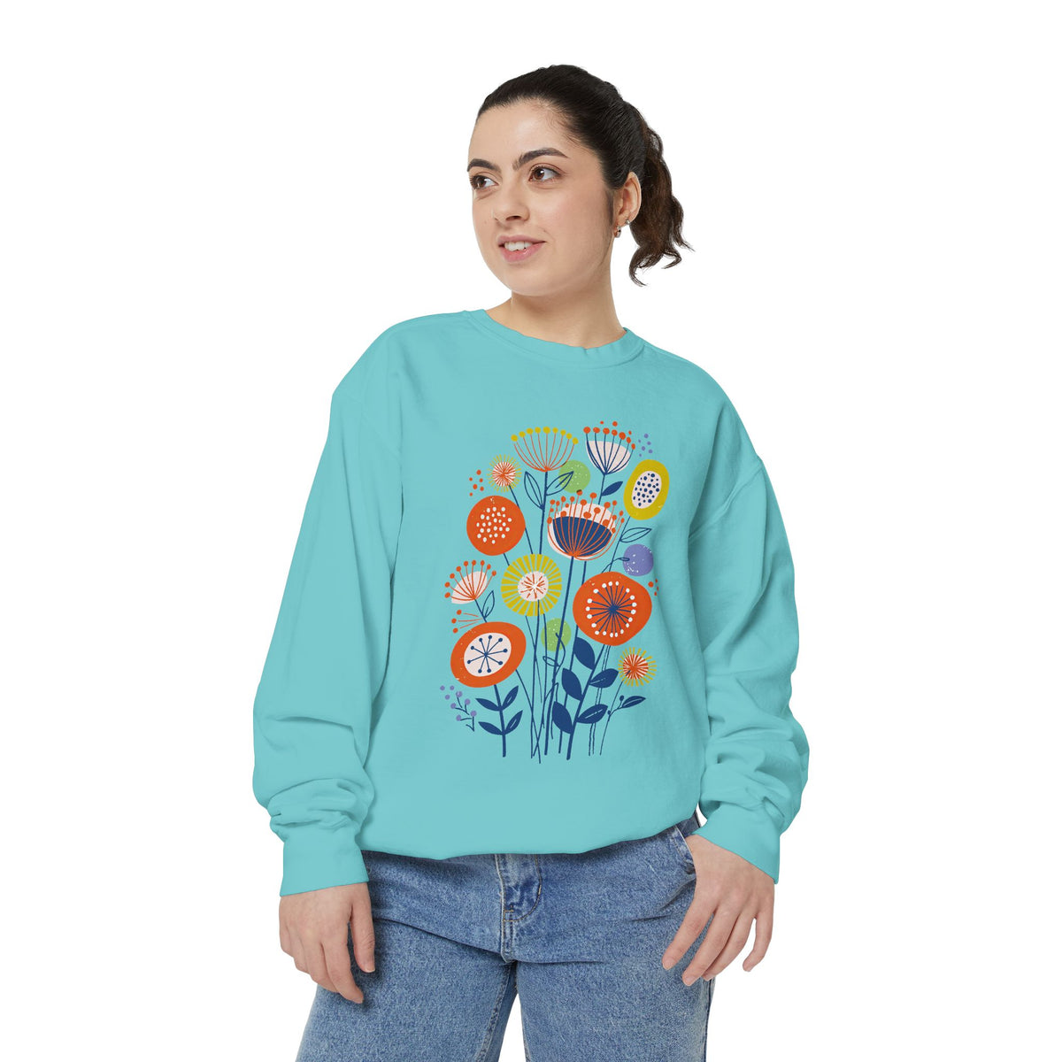 Retro Floral Graphic Sweatshirt, Colorful Botanical Pullover for Flower Lovers, Mid Century Garden Top, Cheerful Nature Gift for Her