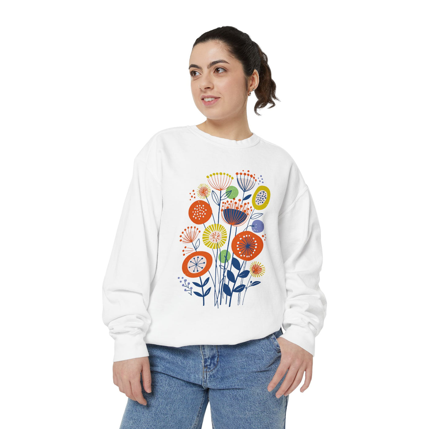Retro Floral Graphic Sweatshirt, Colorful Botanical Pullover for Flower Lovers, Mid Century Garden Top, Cheerful Nature Gift for Her