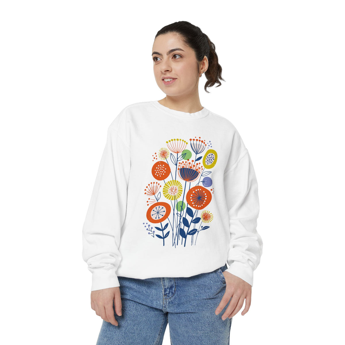 Retro Floral Graphic Sweatshirt, Colorful Botanical Pullover for Flower Lovers, Mid Century Garden Top, Cheerful Nature Gift for Her