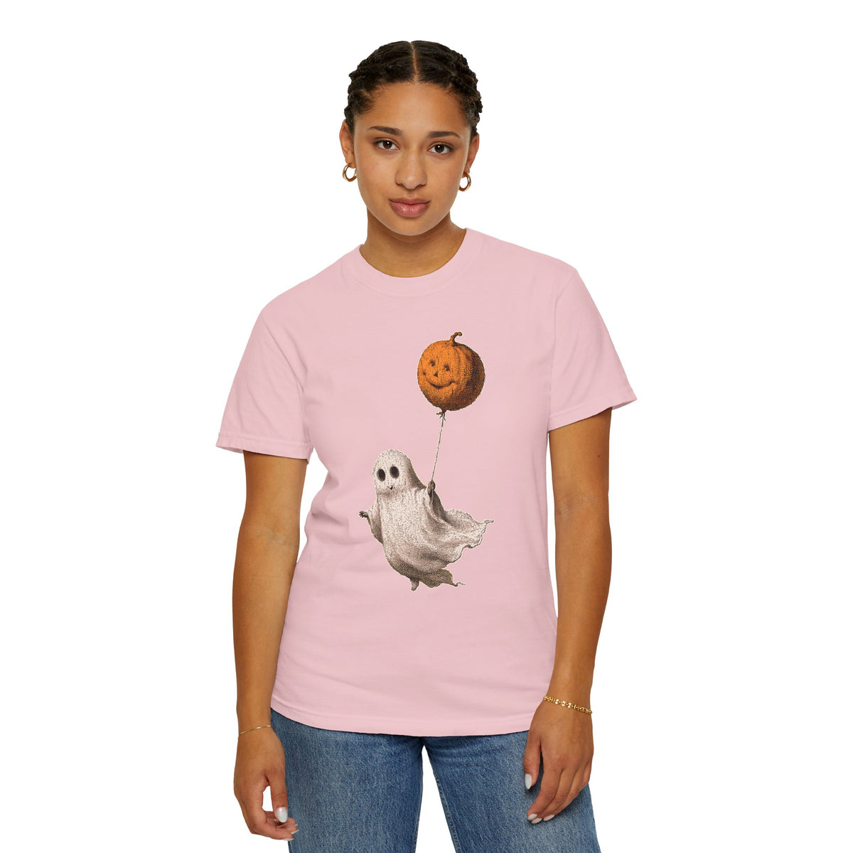 Cute Ghost Halloween Shirt, Pumpkin Balloon Graphic Tee, Vintage Spooky Season Gift for Women, Cozy October Fall Outfit for Ghost Lovers