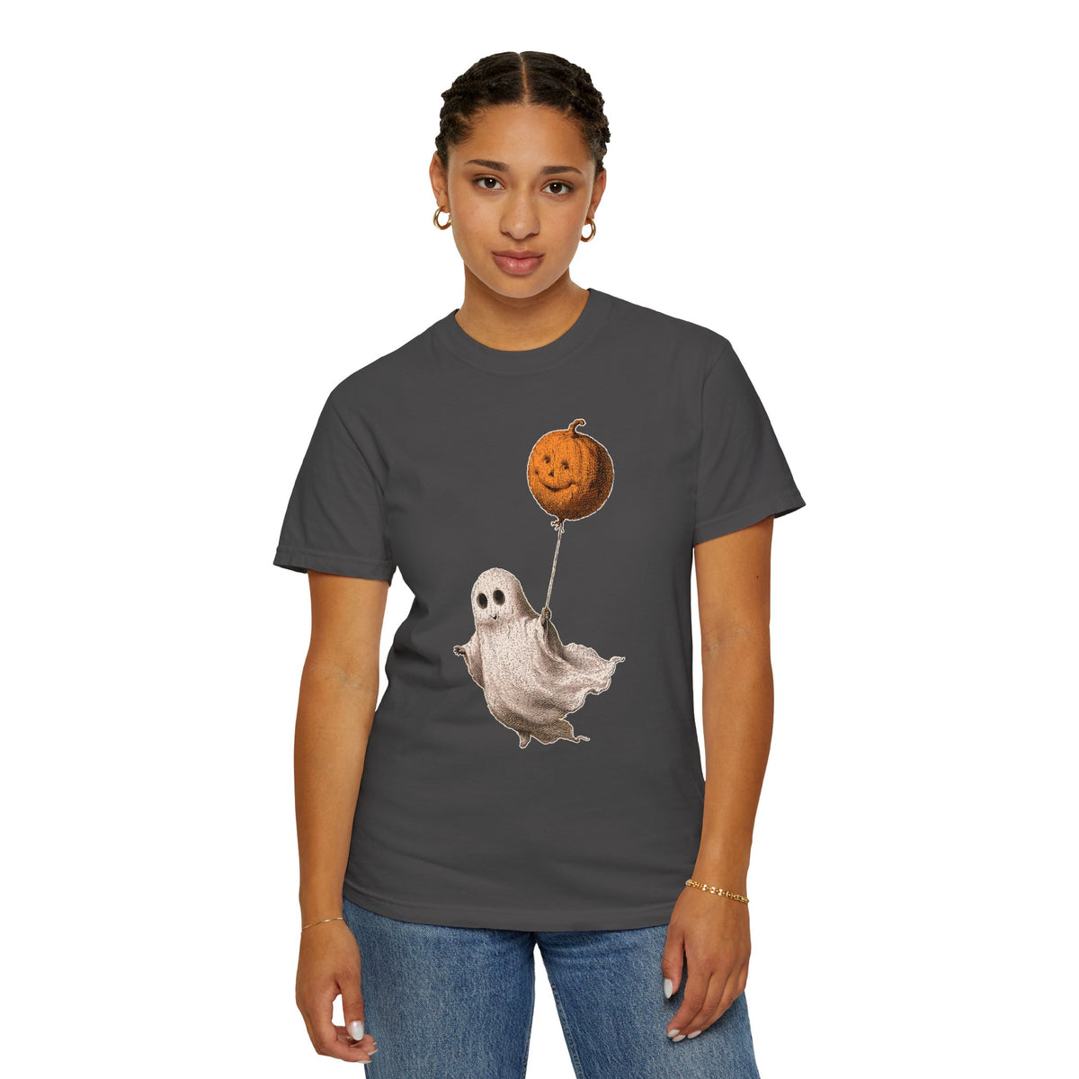 Cute Ghost Halloween Shirt, Pumpkin Balloon Graphic Tee, Vintage Spooky Season Gift for Women, Cozy October Fall Outfit for Ghost Lovers
