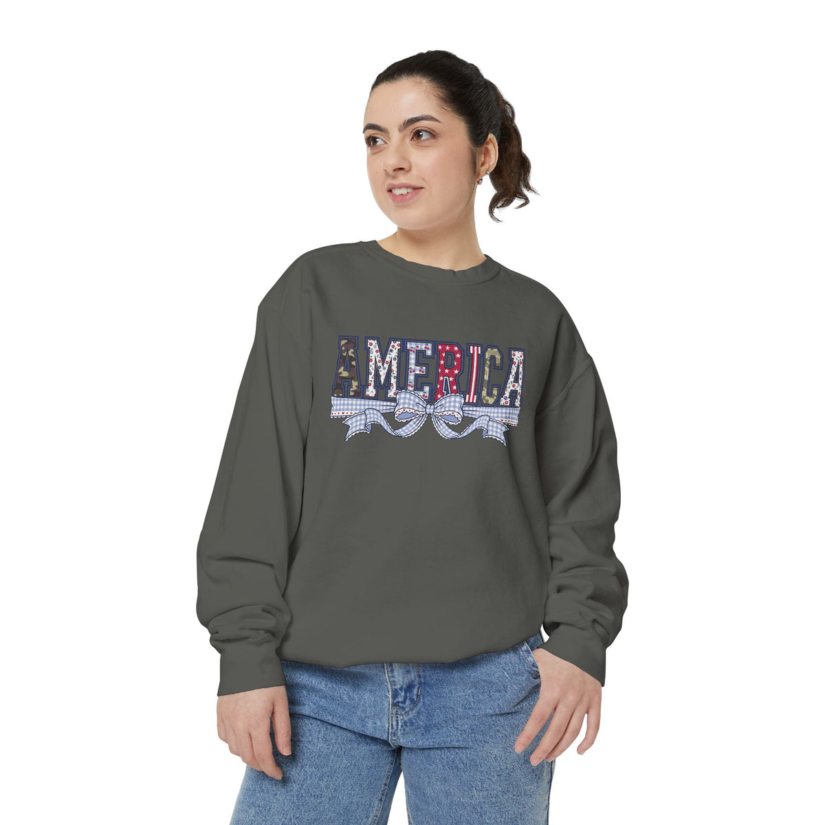 Patriotic America Bow Sweatshirt, Coquette USA Crewneck for Women, Vintage Americana Pullover, Fourth of July Sweatshirt Gift