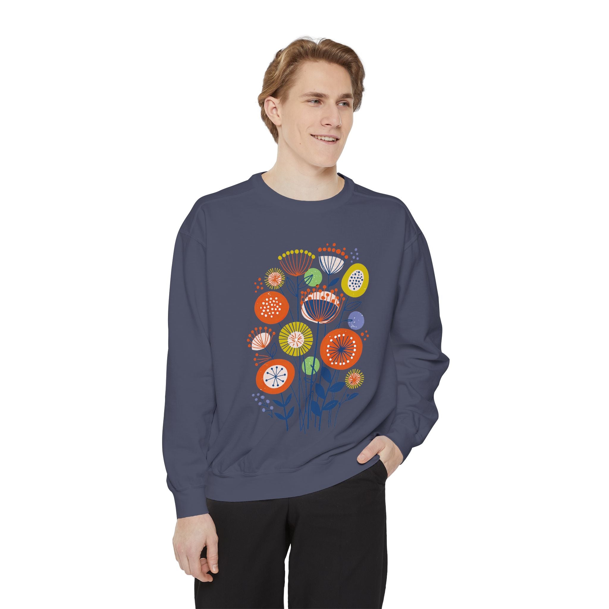 Retro Floral Graphic Sweatshirt, Colorful Botanical Pullover for Flower Lovers, Mid Century Garden Top, Cheerful Nature Gift for Her