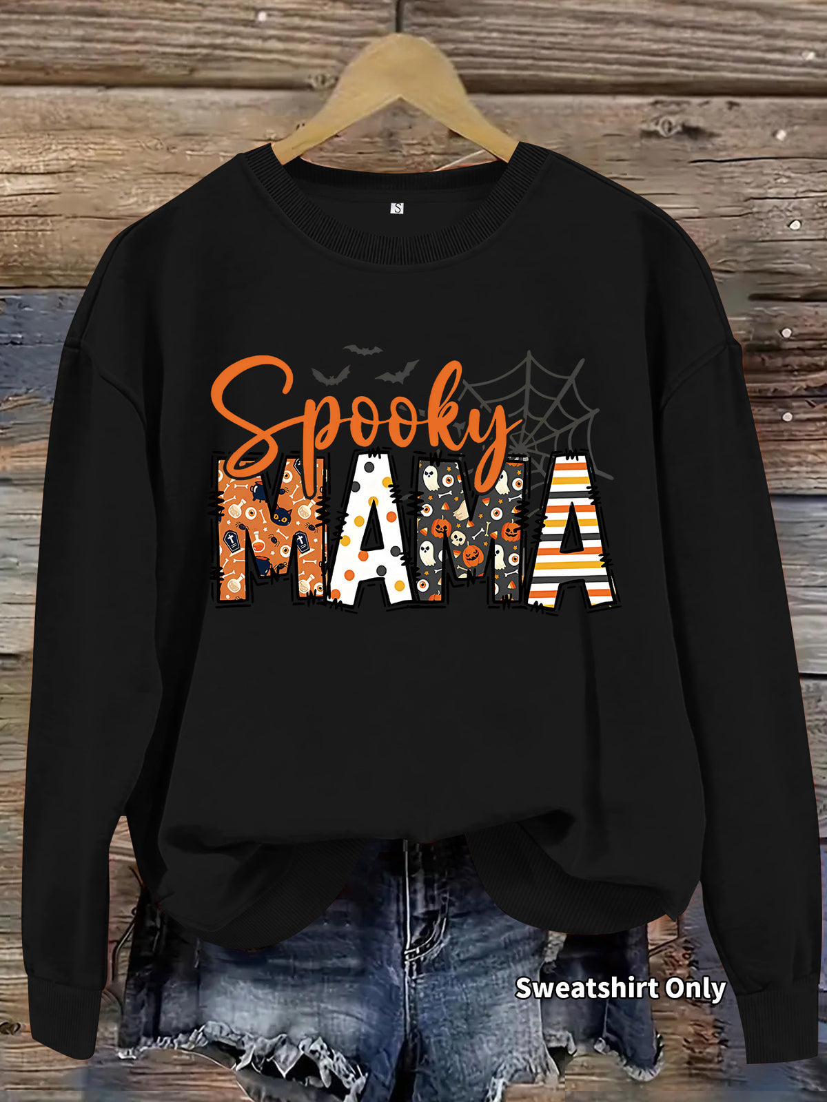 Spooky Mama Sweatshirt, Halloween Graphic Crewneck Pullover