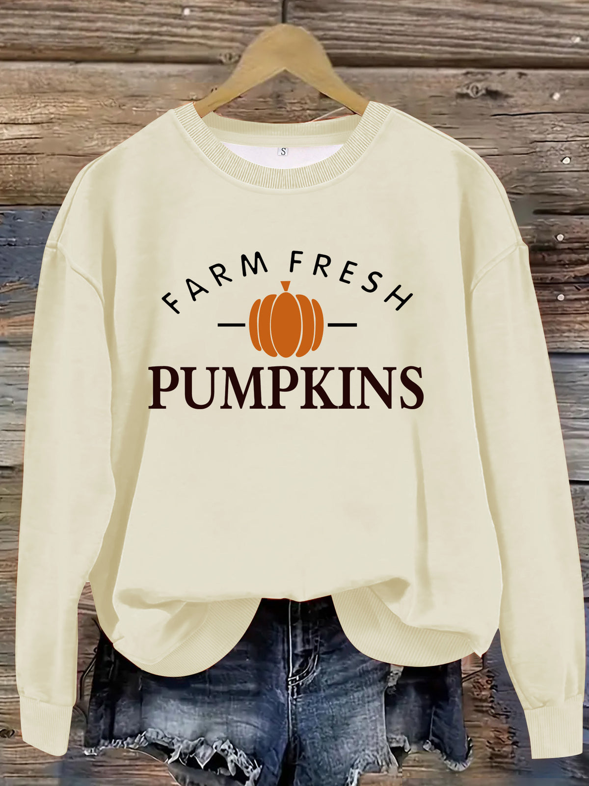 Farm Fresh Pumpkins Sweatshirt, Fall Graphic Crewneck Pullover