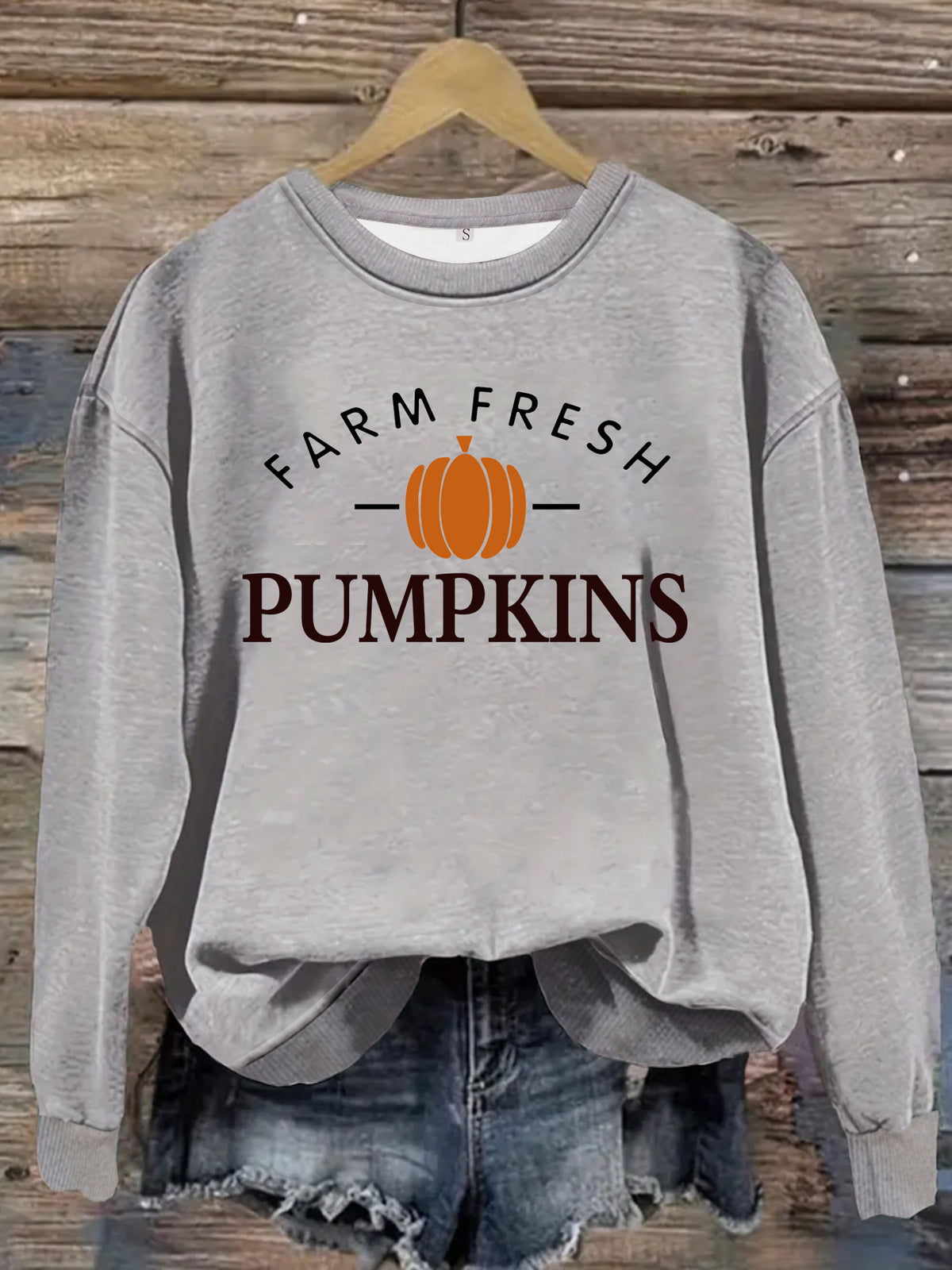 Farm Fresh Pumpkins Sweatshirt, Fall Graphic Crewneck Pullover