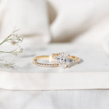 4 Carat Oval Wedding Ring Set with IGI Certified Lab Grown Diamond